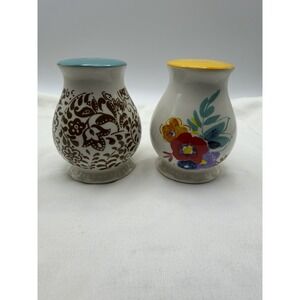 NEW Pioneer Woman Ceramic Salt And Pepper Shaker Set Floral Design